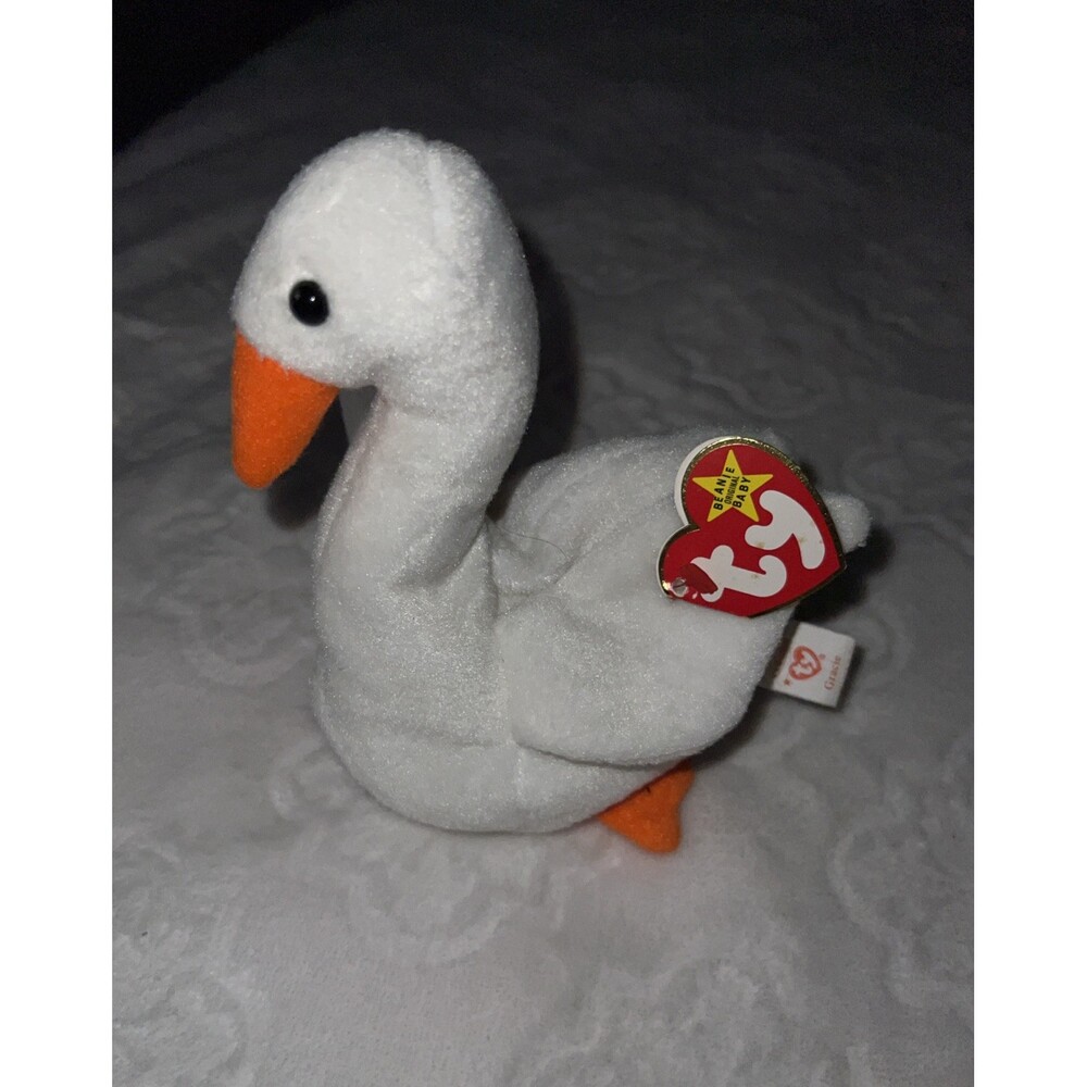 Ty Beanie Babies - Gracie The Swan - 1996 - PVC - DOB June 17, 1996